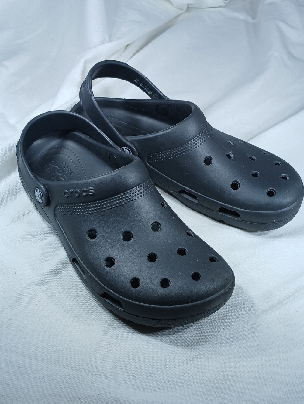 Crocs Classic Clog Men's Slip-On in Black size 10